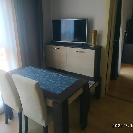 Ξενοδοχείο με διαμερίσματα Harmony Palace 4*