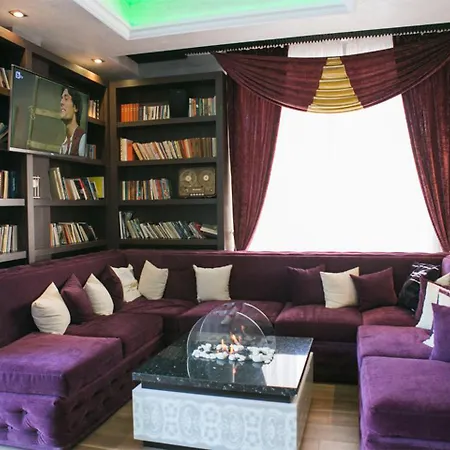 Ξενοδοχείο με διαμερίσματα Harmony Palace 4*