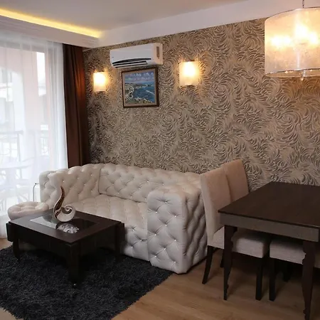 хармoни палас 4*