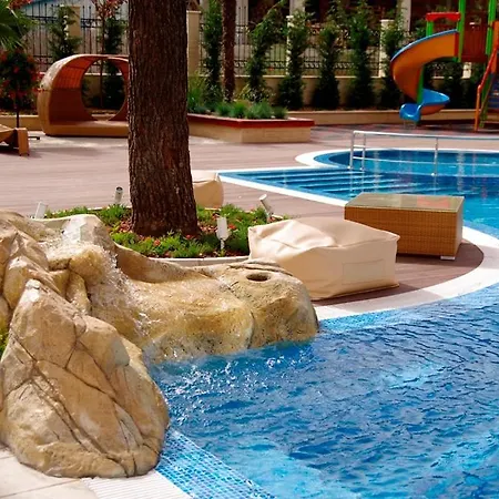 Lejlighedshotel Harmony Palace 4*