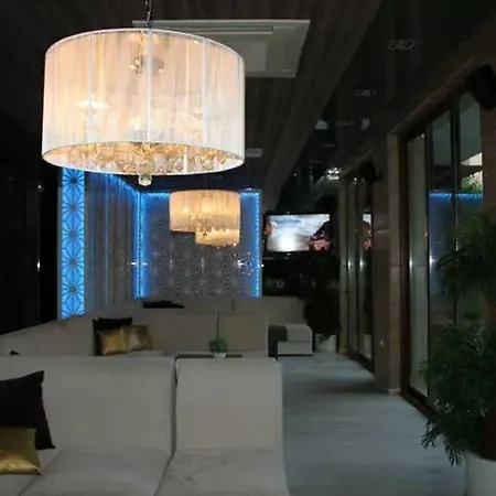 شقة فندقية Harmony 4*