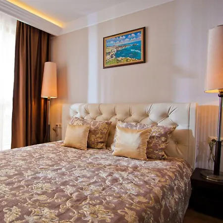 Harmony 4*