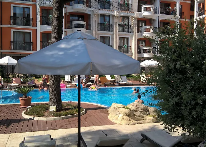 Lägenhetshotell Harmony Palace Slăntjev Brjag