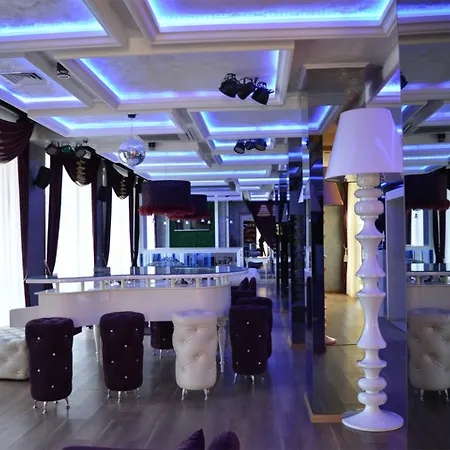 Harmony Palace מלון דירות